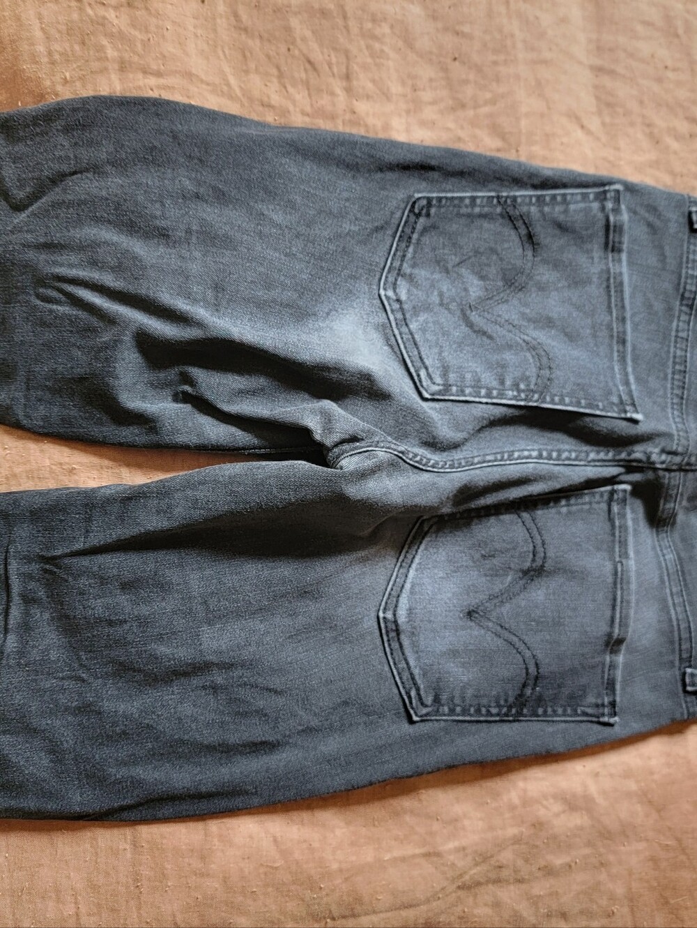 Levis High Rise Skinny - Picture 7 of 10